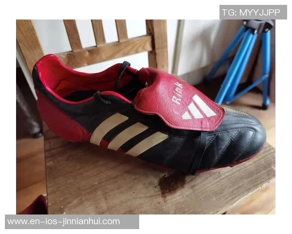 足球缝制技巧详解从材料选择到缝合方法全方位解析